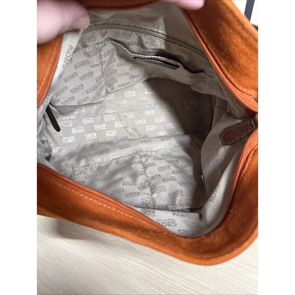 Michael Kors Brown Suede Large Suede Hobo Slouchy Bag Purse‎ Buckle Shoulder - Picture 8 of 9